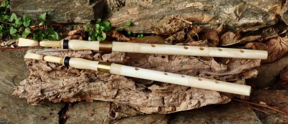 Akanthos Aulos reconstruction made of deer bone