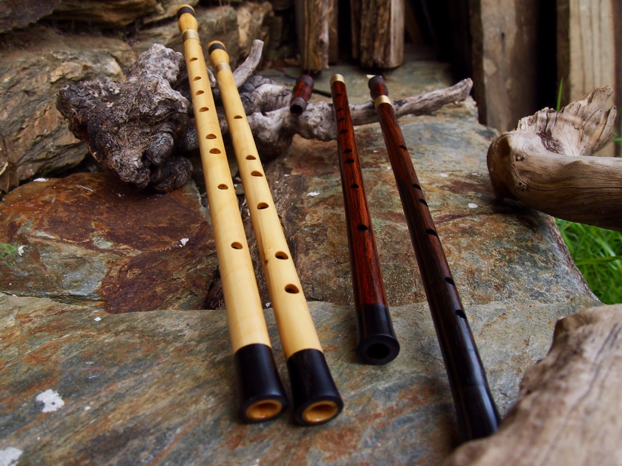 Louvre Aulos boxwood and dalbergia, horn at the end