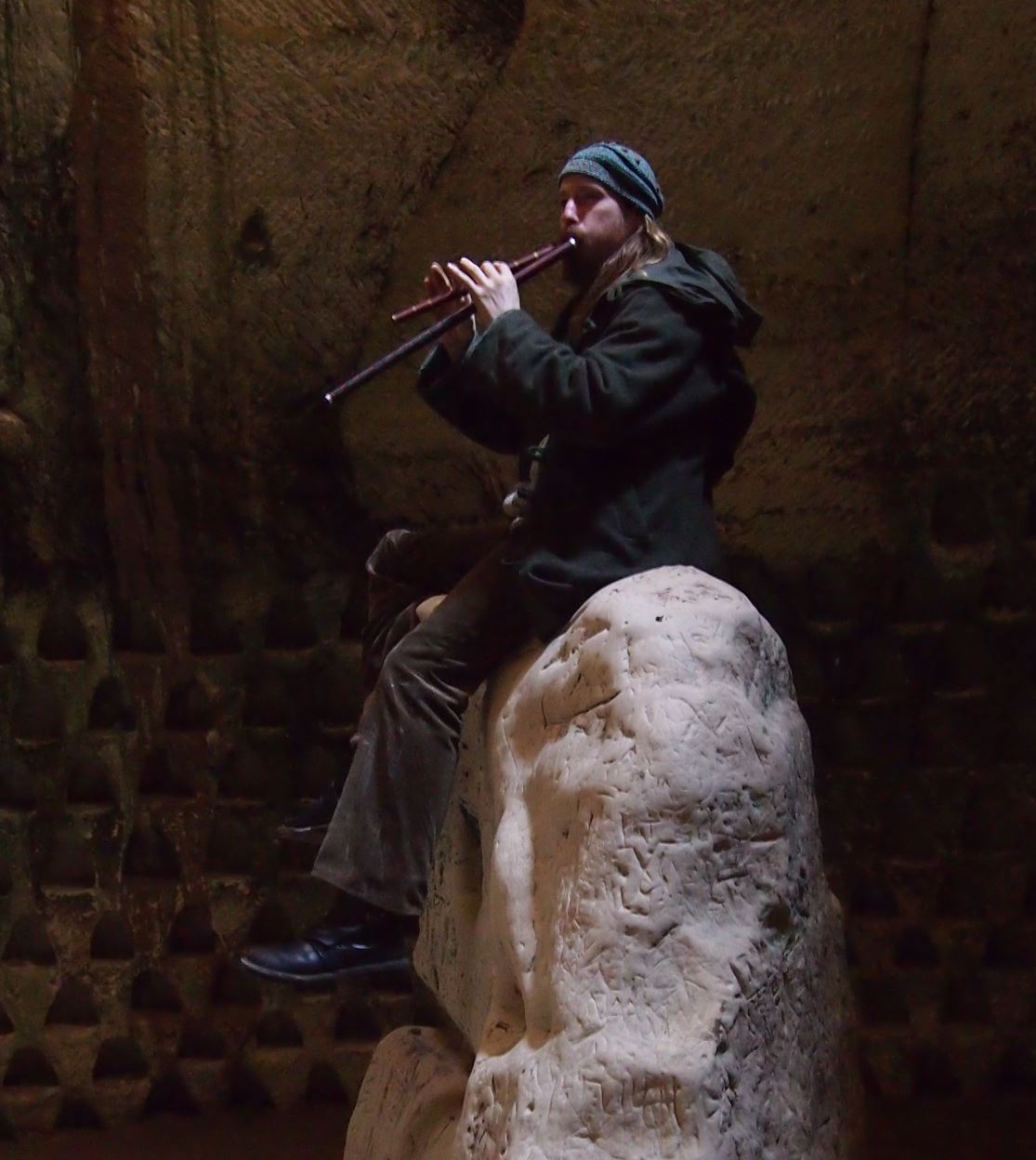 Max Brumberg playing Alghoza in Beith Guvrin