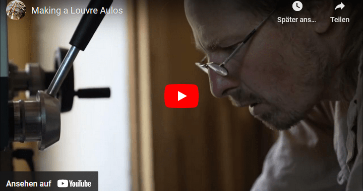 Screenshot of Video making a Louvre Aulos
